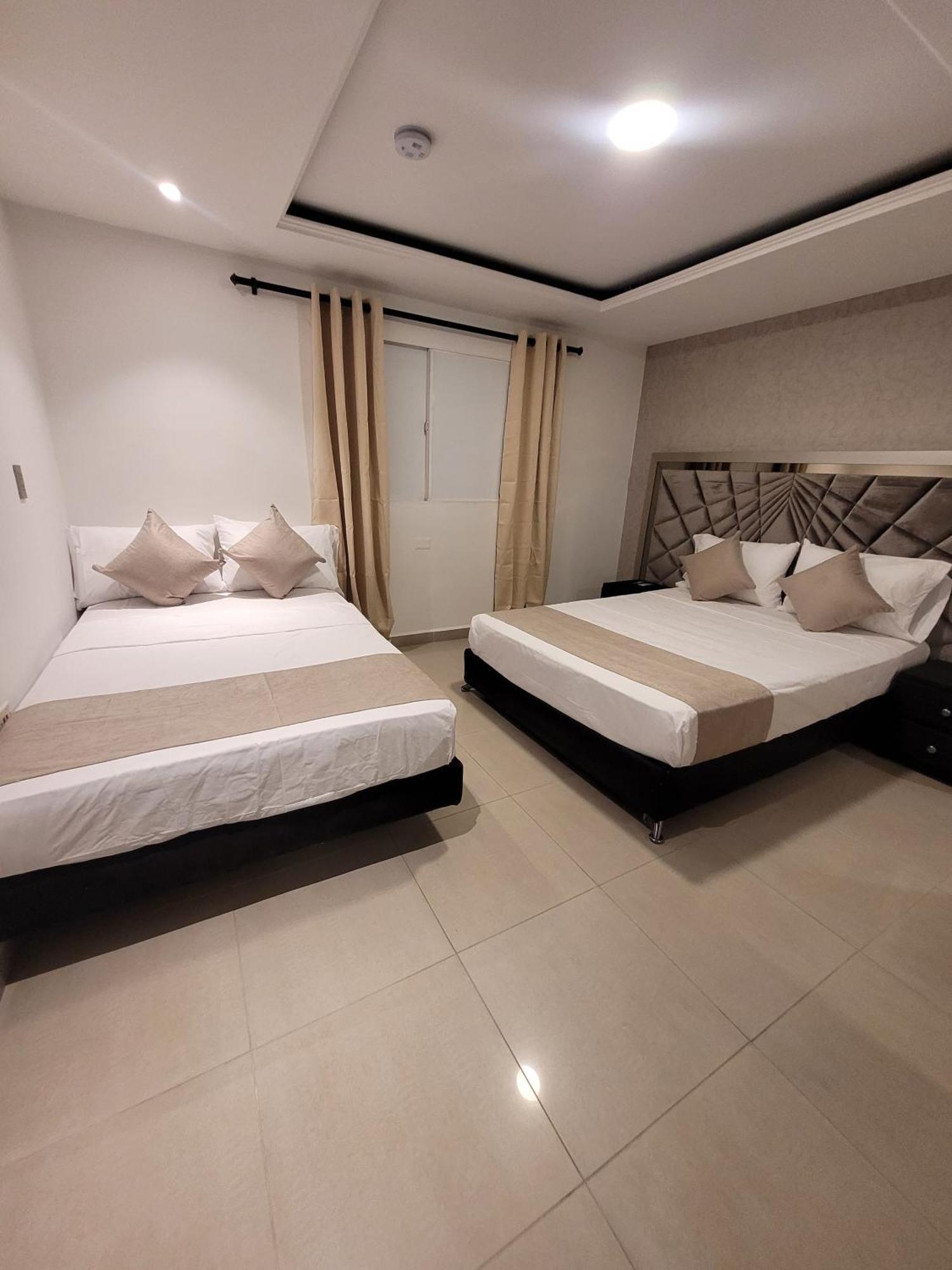 Hotel Med 33 Medellín Zewnętrze zdjęcie
